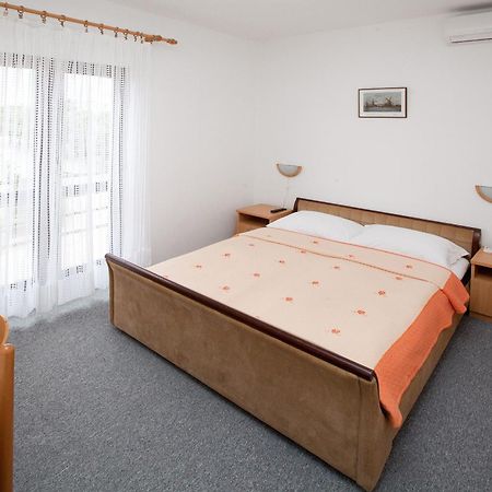 Pansion Maria Bed and Breakfast Zadar Kamer foto