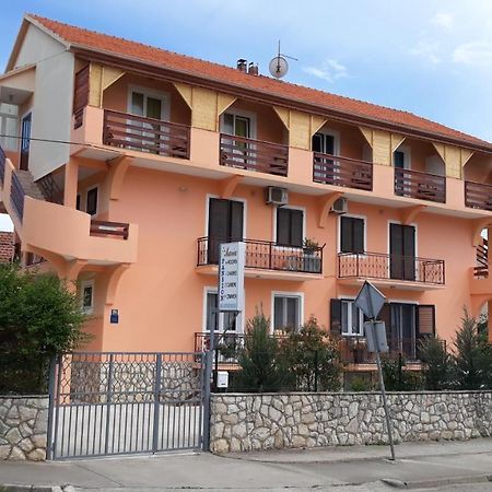 Pansion Maria Bed and Breakfast Zadar Buitenkant foto