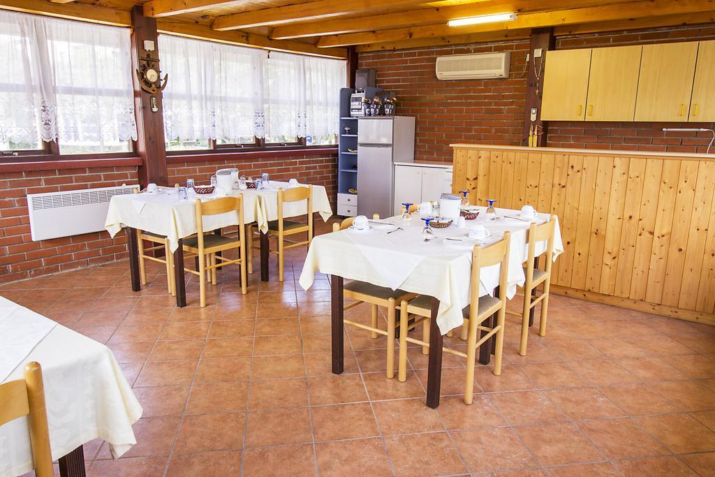 Pansion Maria Bed and Breakfast Zadar Buitenkant foto