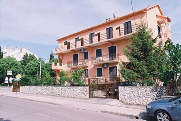 Pansion Maria Bed and Breakfast Zadar Buitenkant foto