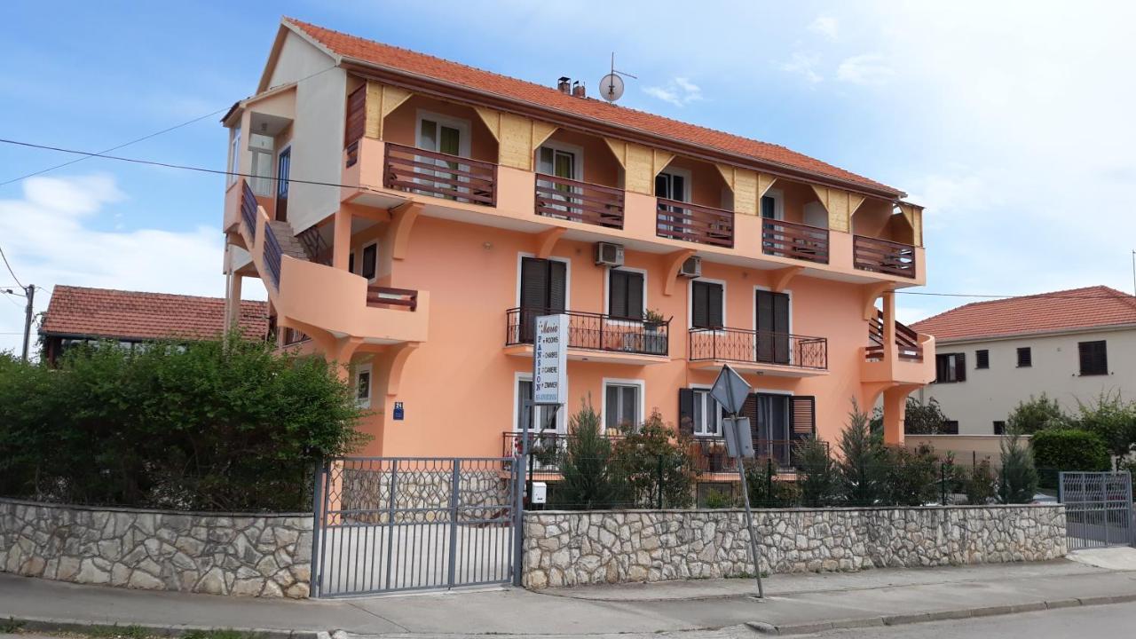 Pansion Maria Bed and Breakfast Zadar Buitenkant foto